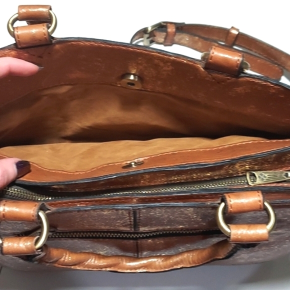 Patricia Nash Angelin Gold Embroidered Leather Satchel – NWT  Patricia Nash Angelin Embroidered Leather Satchel Brown Gold